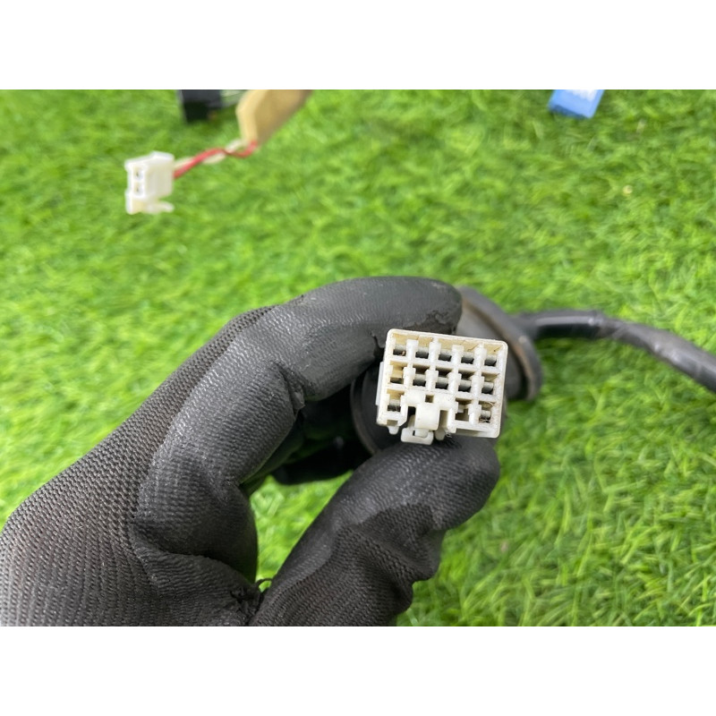 Проводка дверная (электрика) Toyota Highlander XU20 8215348040