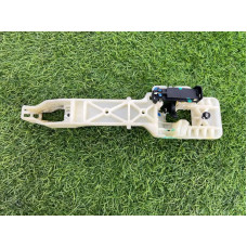 Кронштейн ручки дверей