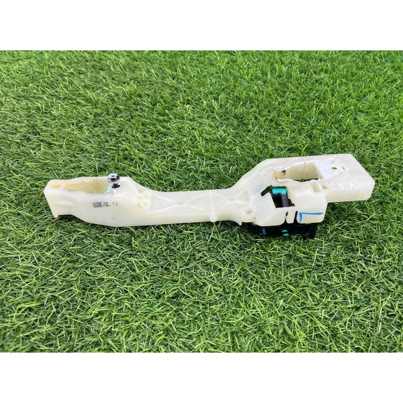 Кронштейн ручки двери (кузов и элементы) Hyundai Sonata YF 836553S000