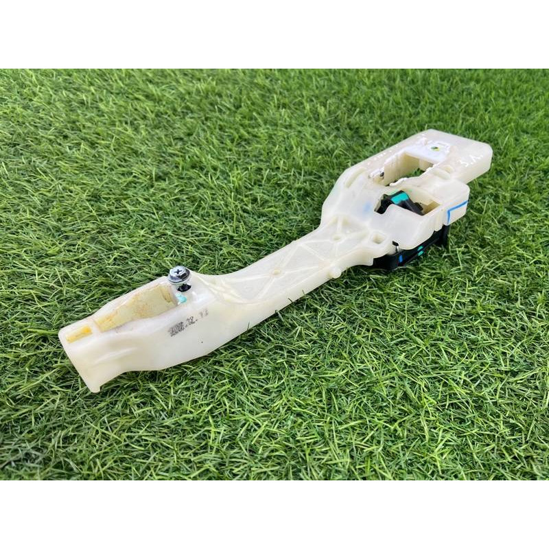 Кронштейн ручки двери (кузов и элементы) Hyundai Sonata YF 836553S000