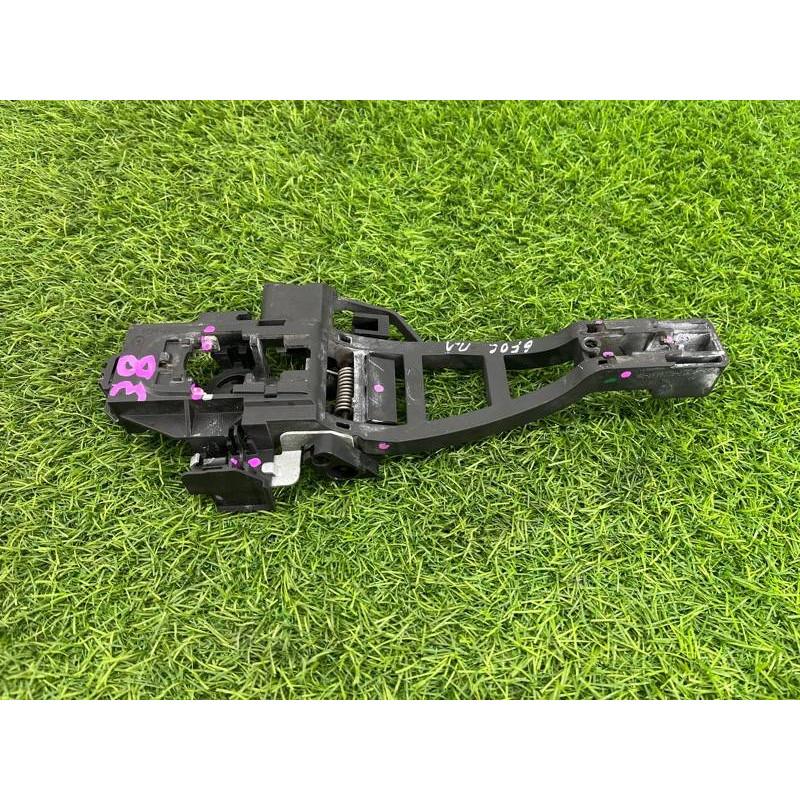 Кронштейн ручки двери (кузов и элементы) FORD Focus MK3 2013 2.0 CM5Z5826685K