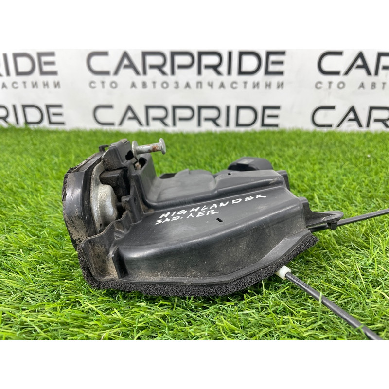 Замок двери (кузов и элементы) Toyota Highlander XU20 6906048030