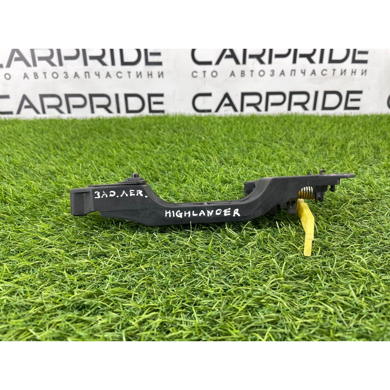 Кронштейн ручки двери (кузов и элементы) Toyota Highlander XU20 6920242010