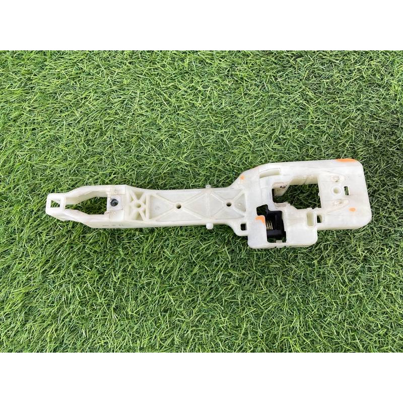 Кронштейн ручки двери (кузов и элементы) Hyundai Sonata YF 836553S000