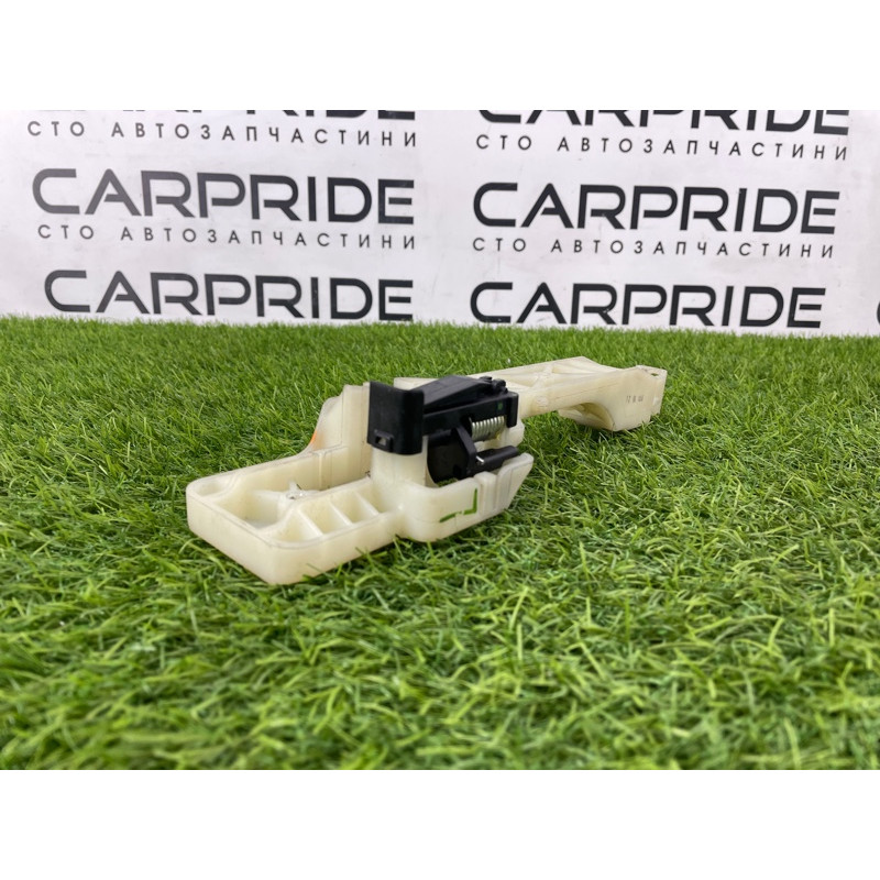 Кронштейн ручки двери (кузов и элементы) Hyundai Sonata YF 836553S000