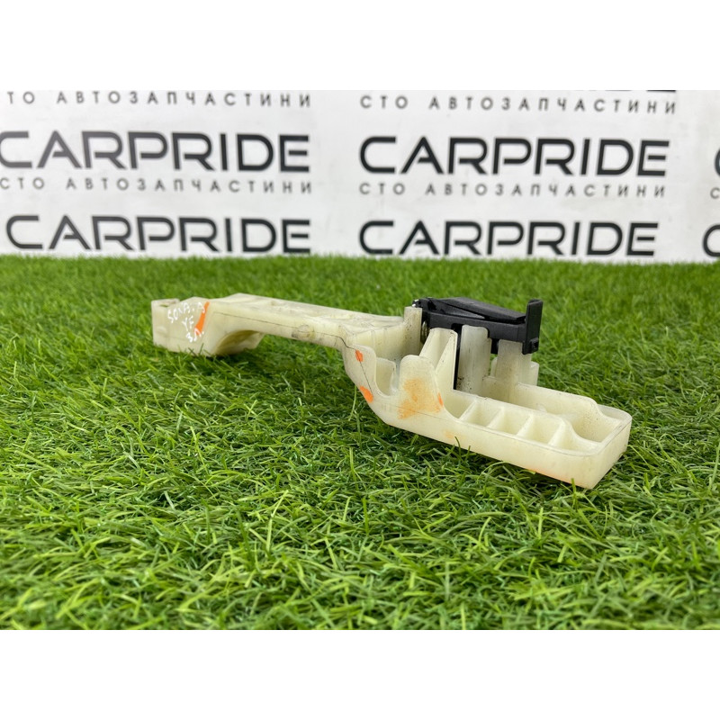 Кронштейн ручки двери (кузов и элементы) Hyundai Sonata YF 836553S000