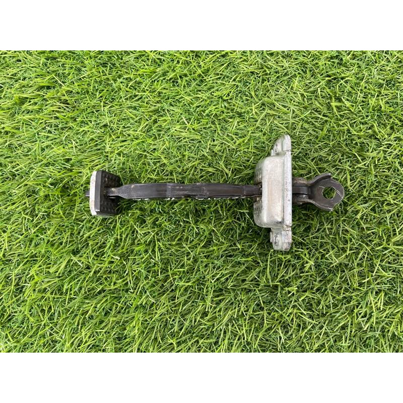 Ограничитель двери (кузов и элементы) Hyundai Sonata YF 794803S000