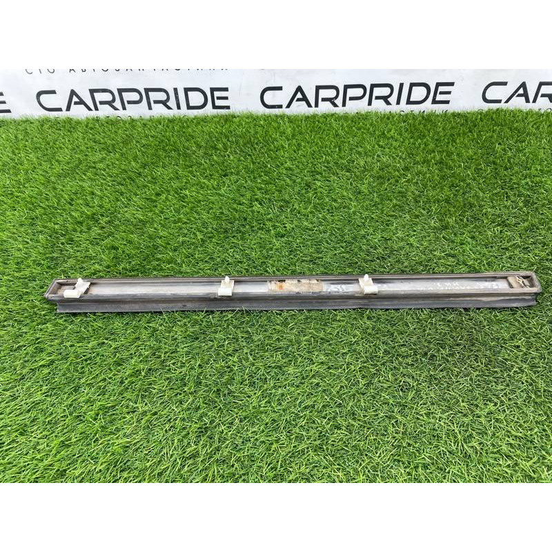 Молдинг двери внешний (кузов и элементы) LAND ROVER Range Rover P38 1996 4.6 Lucas BTR2892