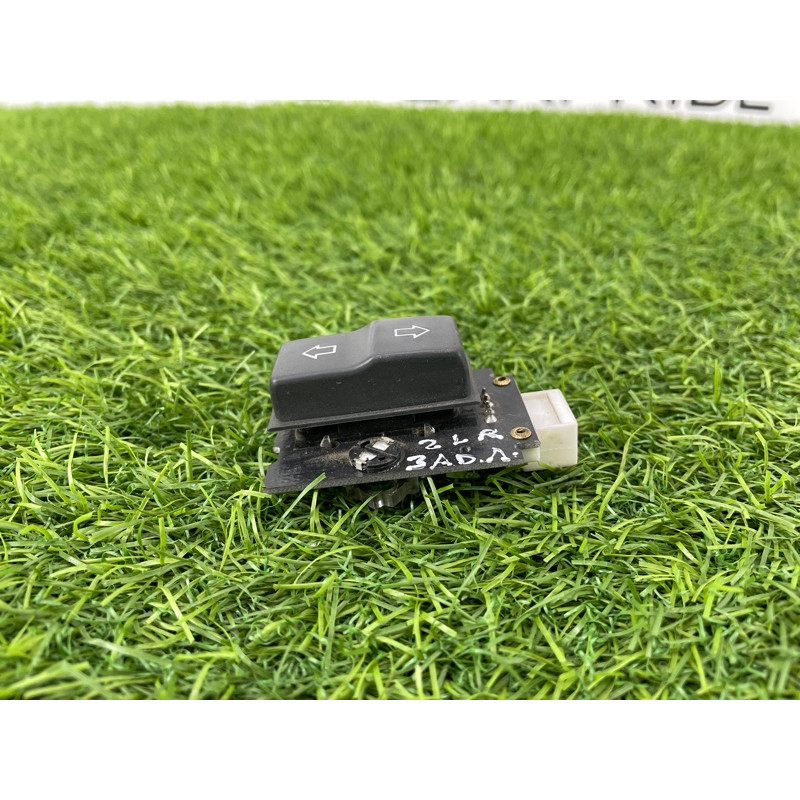 Кнопка стеклоподъемника (электрика / кнопки) LAND ROVER Range Rover P38 1996 4.6 Lucas AMR3762