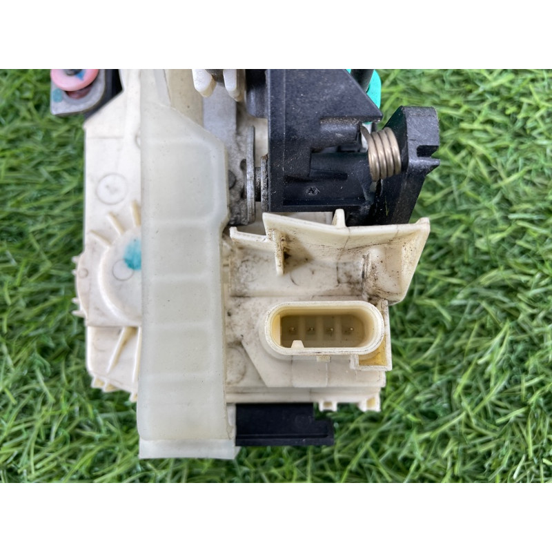 Замок двери (кузов и элементы) Jeep Compass MK49 2011 2.4 4589651AC