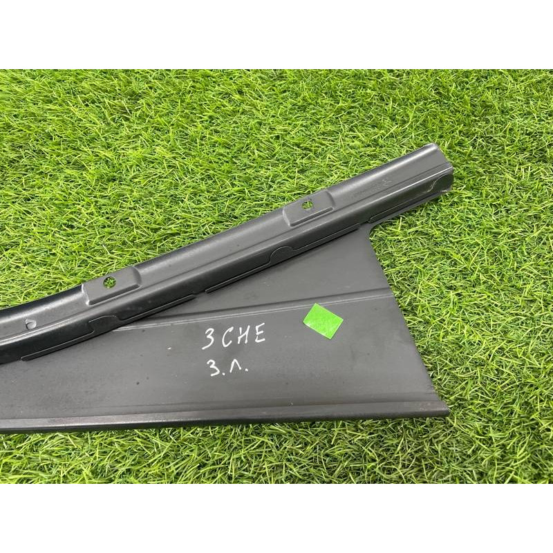 Бічна накладка двері (кузов і елементи) Jeep Cherokee Trailhawk 2014 2.4 68102579AC