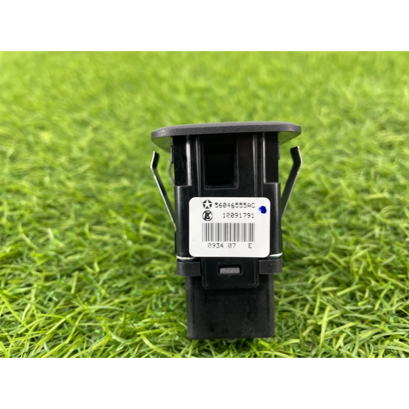 Кнопка стеклоподъемника (электрика / кнопки) Jeep Cherokee Trailhawk 2014 2.4 56046555ac