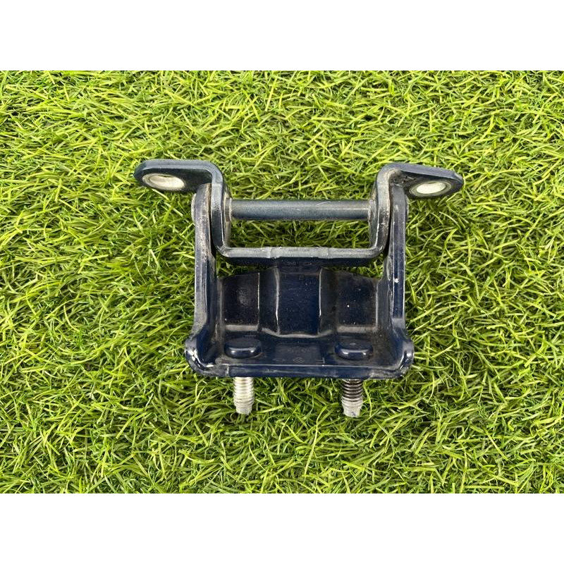 Петля двери (кузов и элементы) RENAULT Koleos HY 2008 2.0 82400JY00A