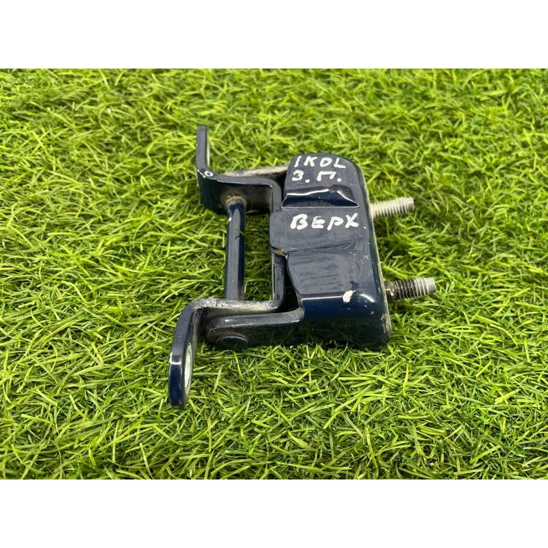 Петля двери (кузов и элементы) RENAULT Koleos HY 2008 2.0 82400JY00A