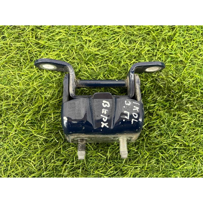 Петля двери (кузов и элементы) RENAULT Koleos HY 2008 2.0 82400JY00A