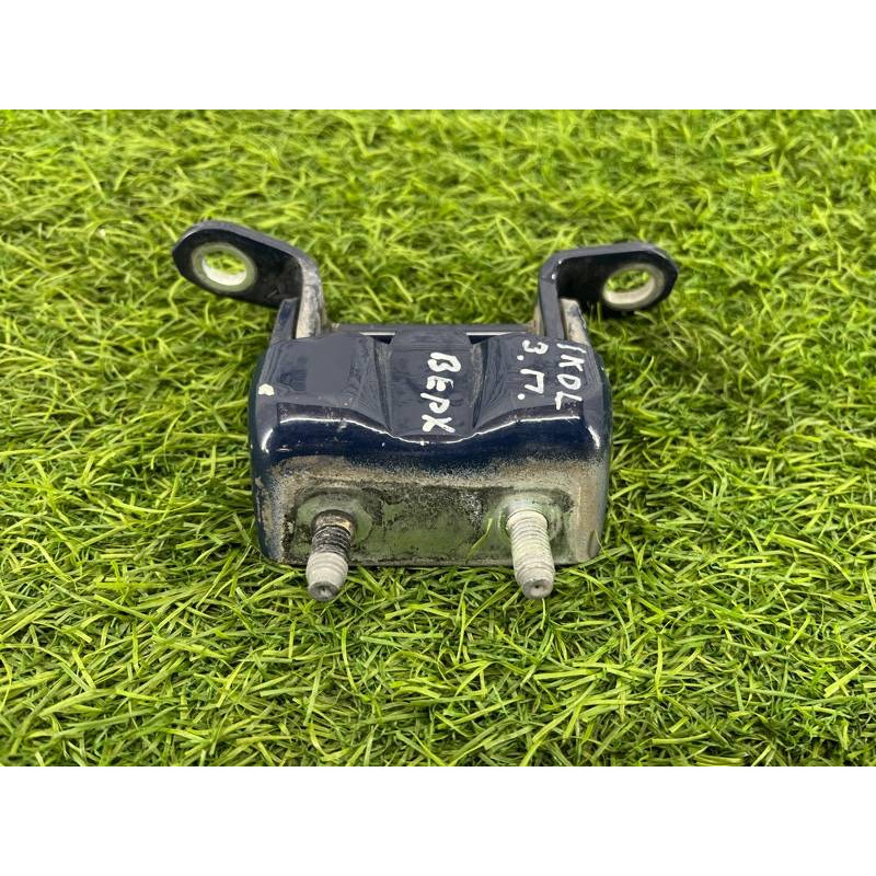 Петля двери (кузов и элементы) RENAULT Koleos HY 2008 2.0 82400JY00A