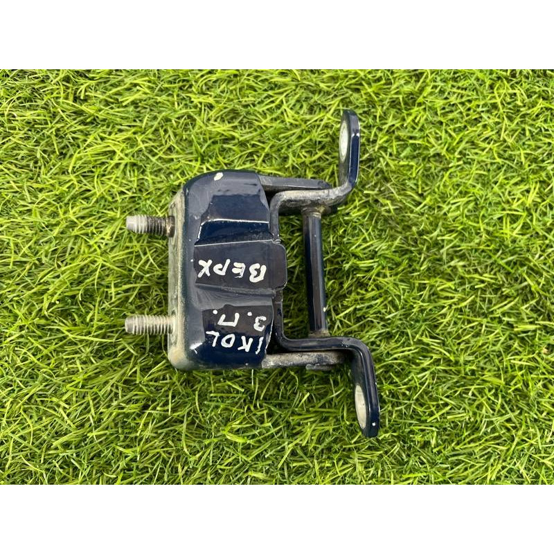 Петля двери (кузов и элементы) RENAULT Koleos HY 2008 2.0 82400JY00A