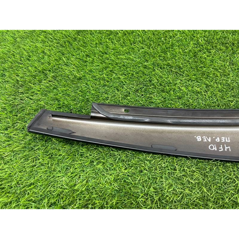Бічна накладка двері (кузов і елементи) BMW 5-series F10 2011 3.0 N55B30 51337182271