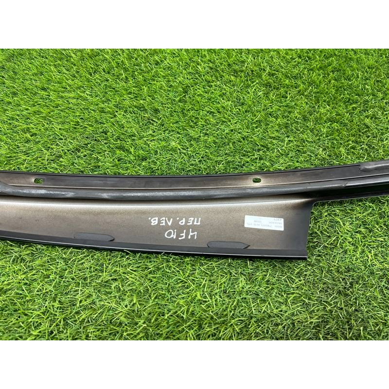 Бічна накладка двері (кузов і елементи) BMW 5-series F10 2011 3.0 N55B30 51337182271