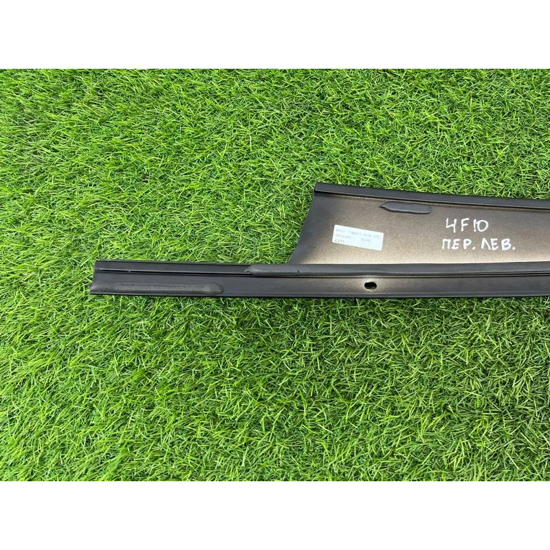 Бічна накладка двері (кузов і елементи) BMW 5-series F10 2011 3.0 N55B30 51337182271
