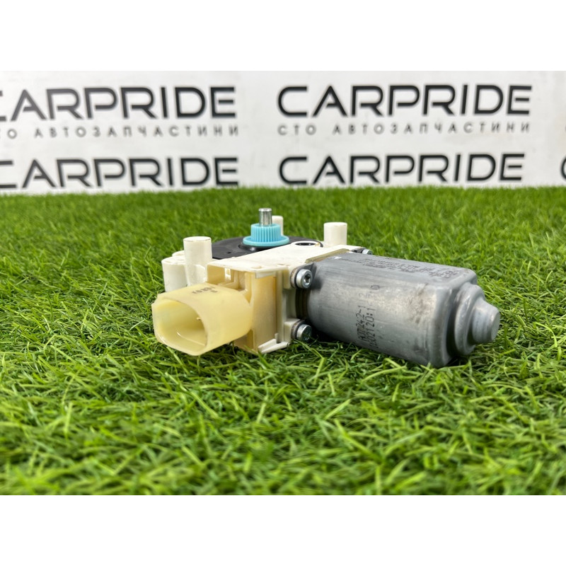 Мотор стеклоподъемника (электрика) BMW 5-series F10 2011 3.0 N55B30 51337271563