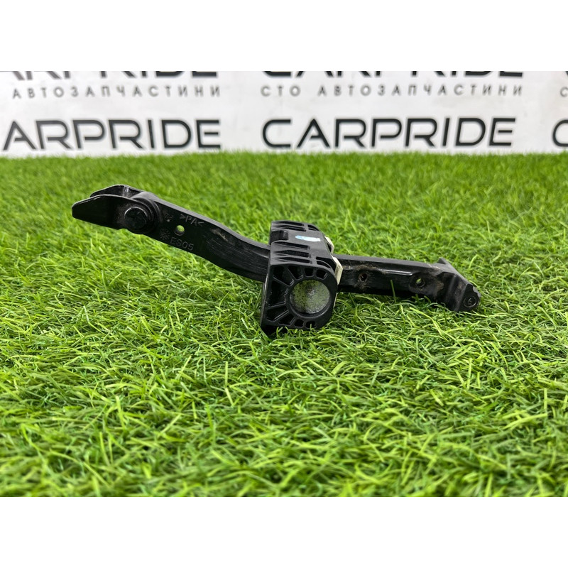 Ограничитель двери (кузов и элементы) BMW 5-series F10 2011 3.0 N55B30 51217182005