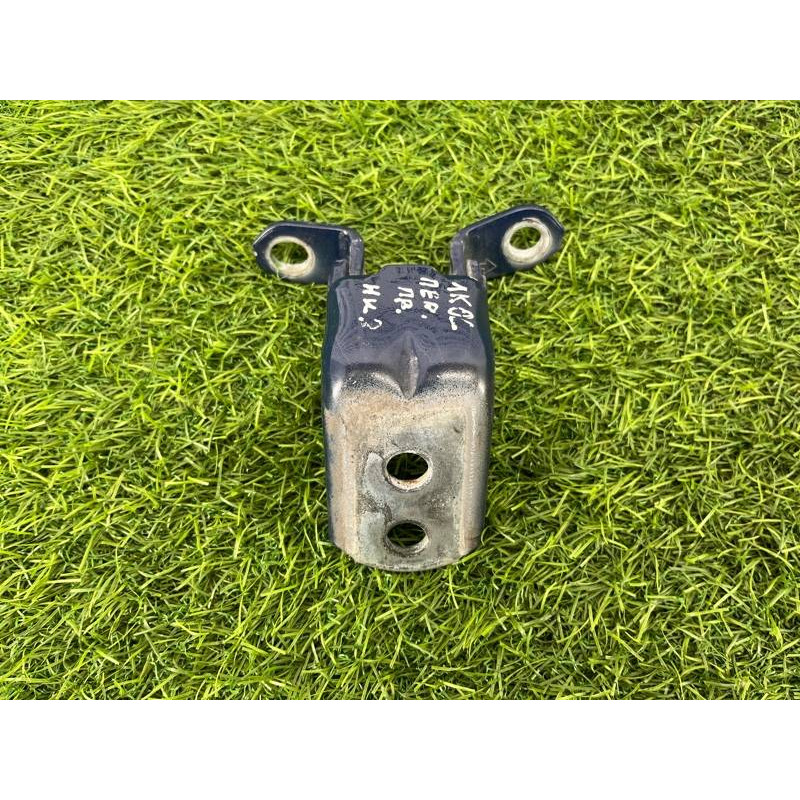 Петля двери (кузов и элементы) RENAULT Koleos HY 2008 2.0 82421JY00A