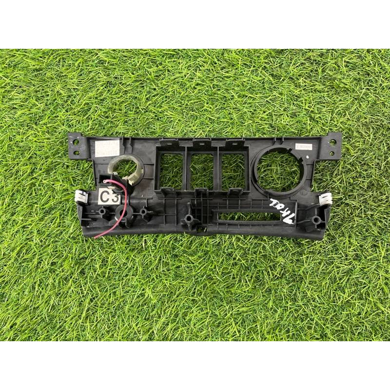 Накладка торпеды (салон) RENAULT Koleos HY 2008 2.0 682609198R