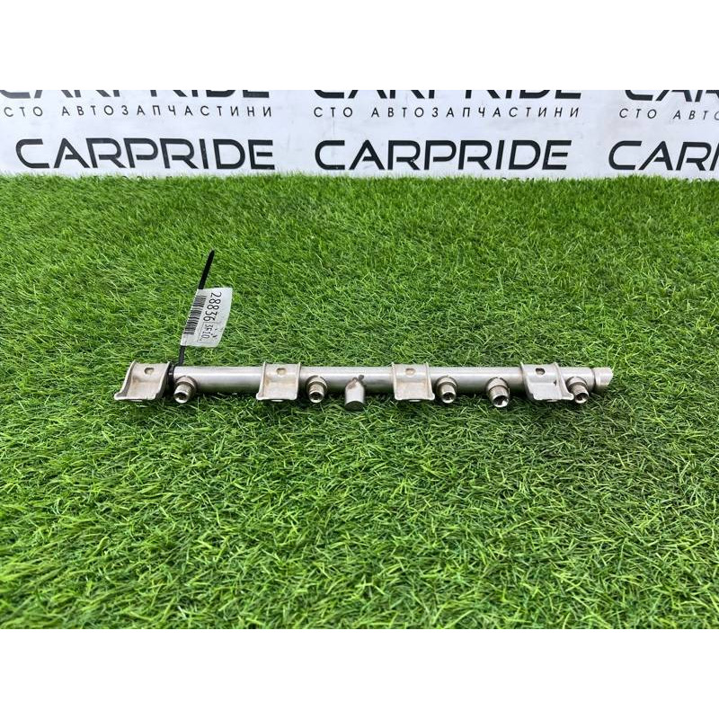 Топливная рампа (топливная система) BMW 5-series F10 2011 N63B44 13537547599