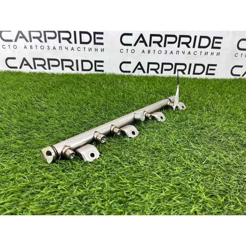 Топливная рампа (топливная система) BMW 5-series F10 2011 N63B44 13537547599