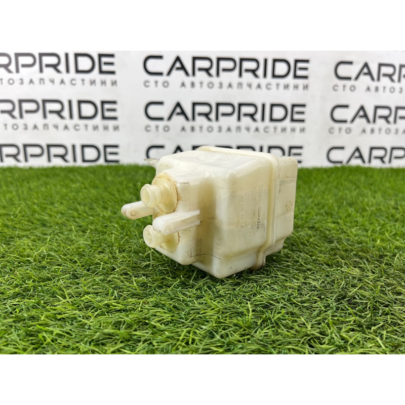 Бачок тормозной жидкости (тормозная система) BMW 5-series F10 2013 N63B44 34336782289