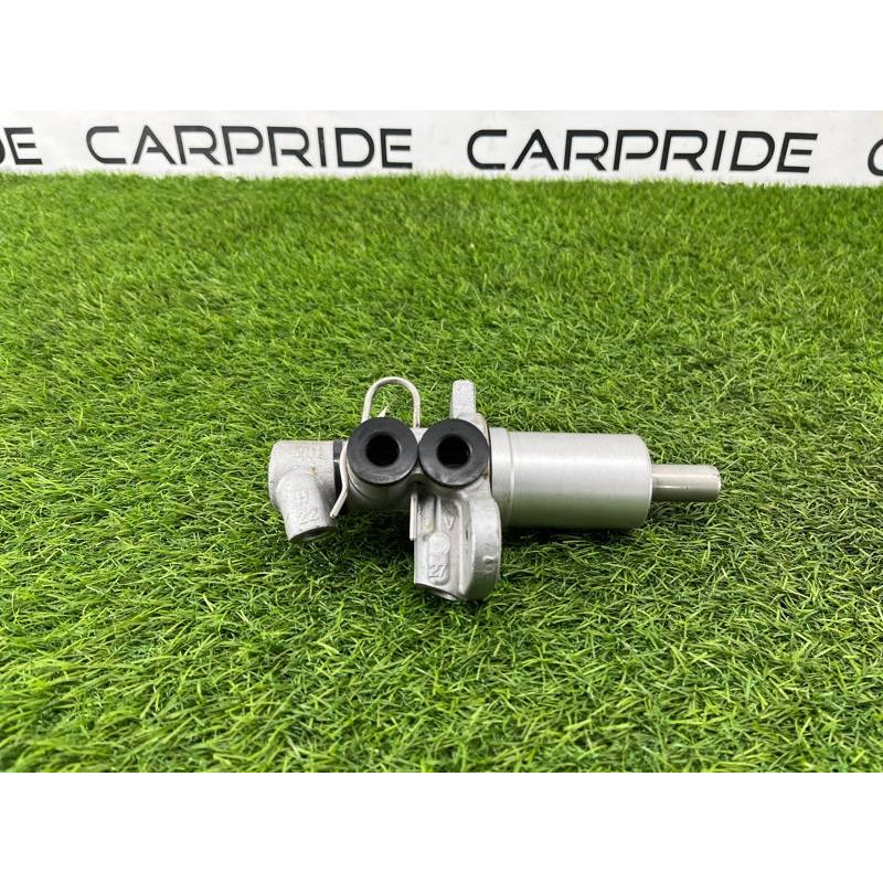 Главный тормозной цилиндр (тормозная система) BMW 5-series F10 2013 N63B44 34336796729