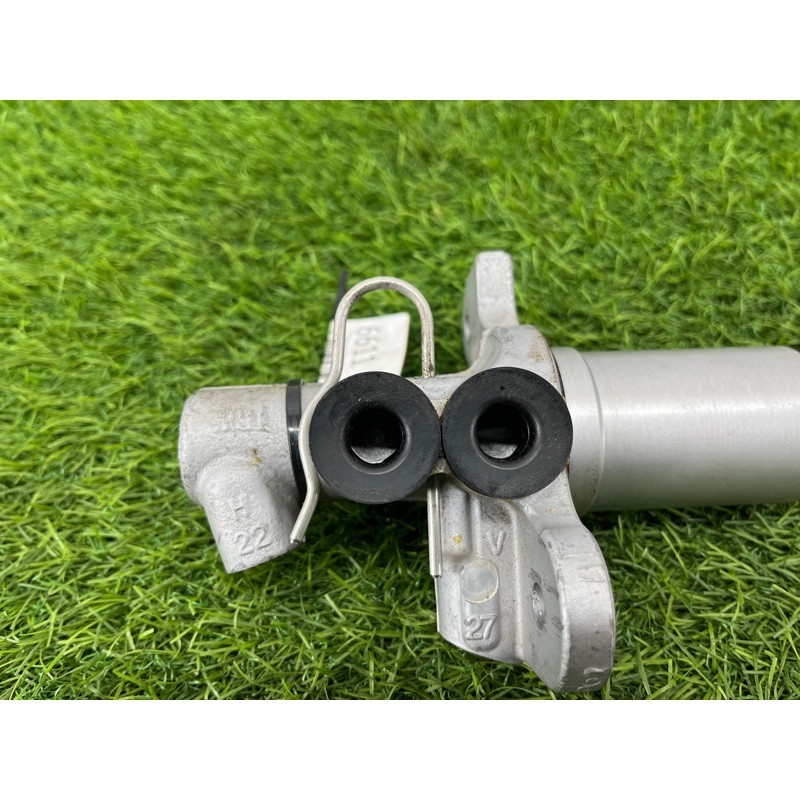 Главный тормозной цилиндр (тормозная система) BMW 5-series F10 2013 N63B44 34336796729