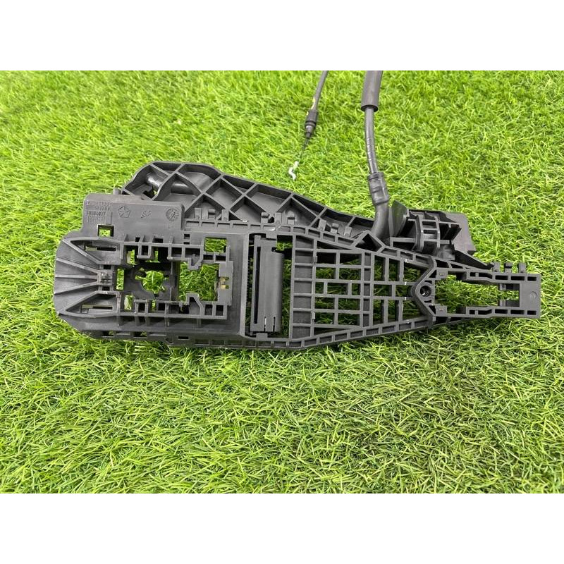 Кронштейн ручки дверей (кузов і елементи) Jeep Cherokee Trailhawk 2014 2.4 68082689AD