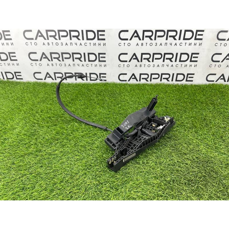 Кронштейн ручки дверей (кузов і елементи) Jeep Cherokee Trailhawk 2014 2.4 68082689AD