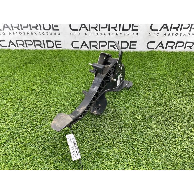 Педаль сцепления (салон) Renault Megane 3 2009 1.5 465030034r