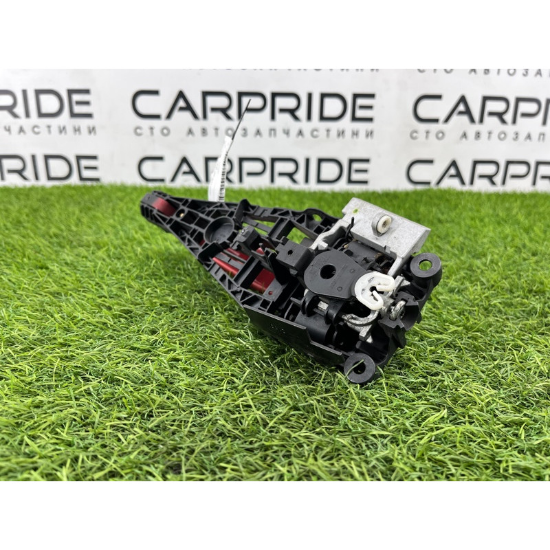 Ручка двери внешняя (кузов и элементы) Opel Insignia A 2009 2.0 DTH 13305781