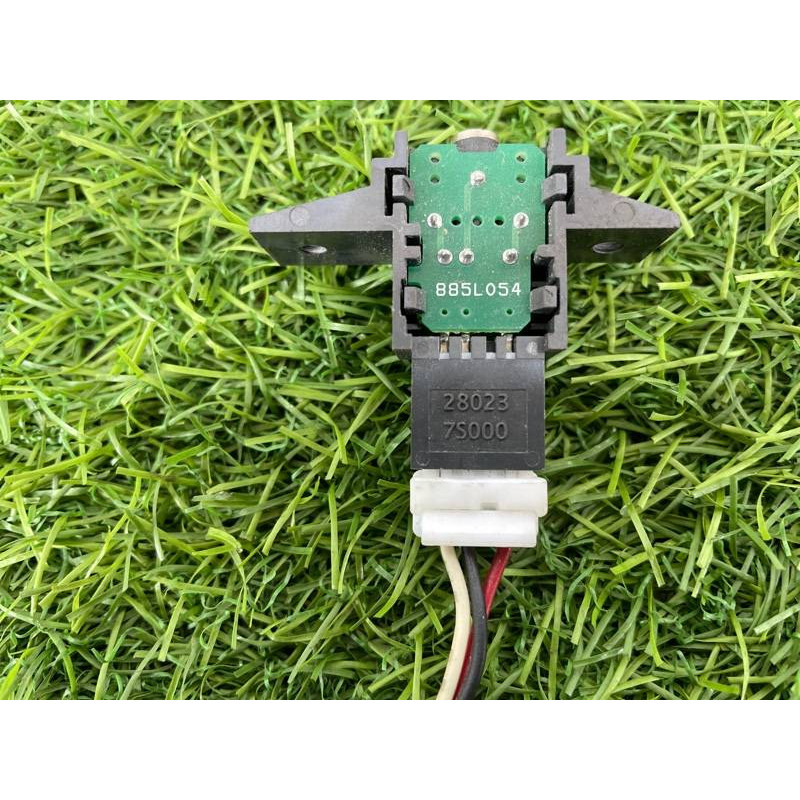 Гнездо USB/AUX (электрика) RENAULT Koleos HY 2008 2.0 28023JY10A