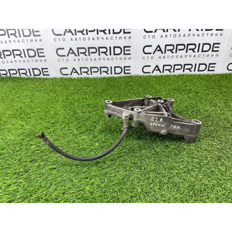 Кронштейн генератора (кронштейны двигателя) LAND ROVER Range Rover P38 1996 4.6 Lucas ERR4292