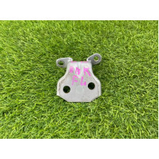 Петля двери