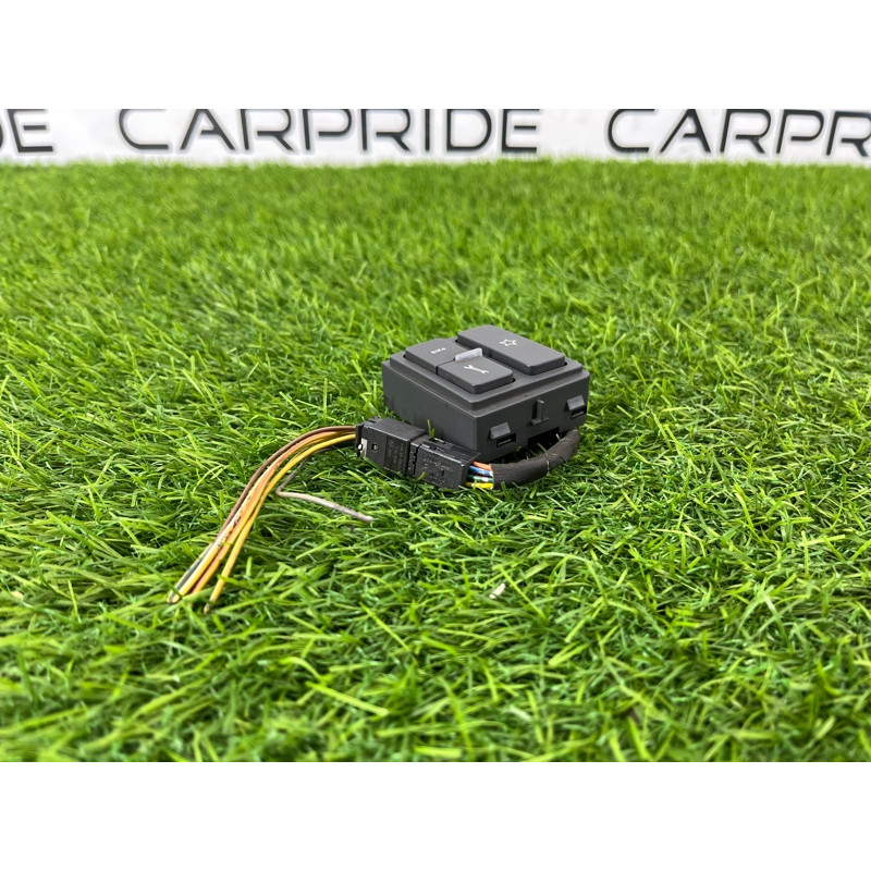 Блок кнопок плафона салонного (электрика) Volkswagen Tiguan 5N 2011 1.4 CAVA 3C0035624C