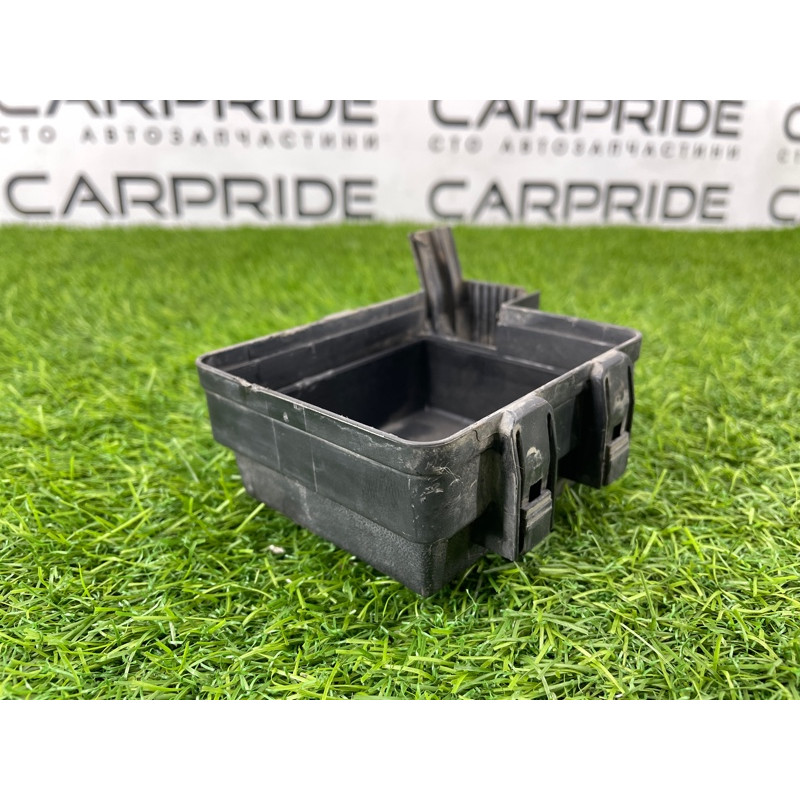 Крышка блока предохранителей (двигатель и элементы) Renault Megane 3 2011 1,5 dCi (K9K837) 243820003R