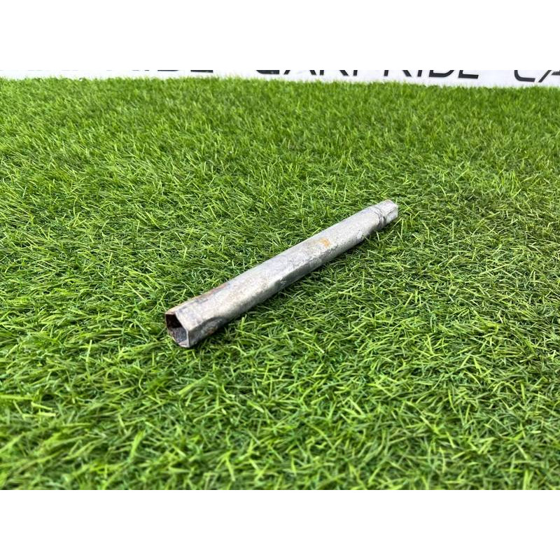 Комплект инструмента (аксессуары) Audi Q7 4M 2015 3.0 CRE 7L6011045