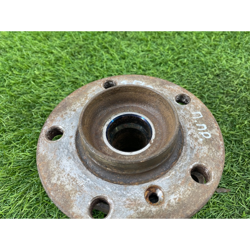 Ступиця (підвіска) BMW 5-series F10 2013 N47D20 31206868480