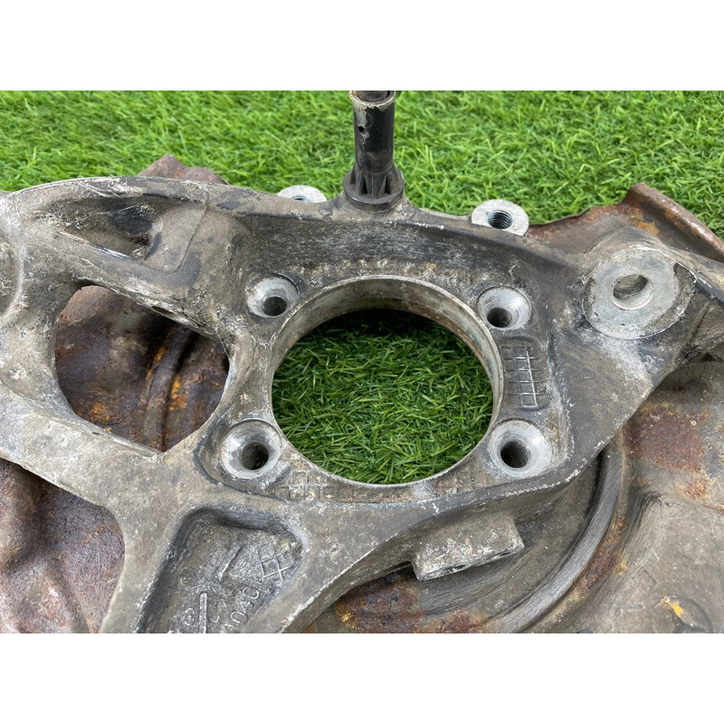 Цапфа подвески (подвеска) Mercedes-Benz E-class W211 2006 3.2 M112.946 A2113508408