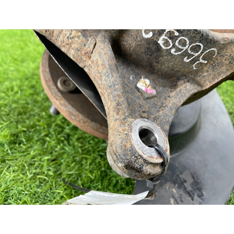 Цапфа подвески (подвеска) Dodge Journey SXT 2013 3.6 68083244AC