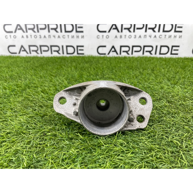 Опора стойки (подвеска) Volkswagen Passat B7 2014 1.8 3C0513353E