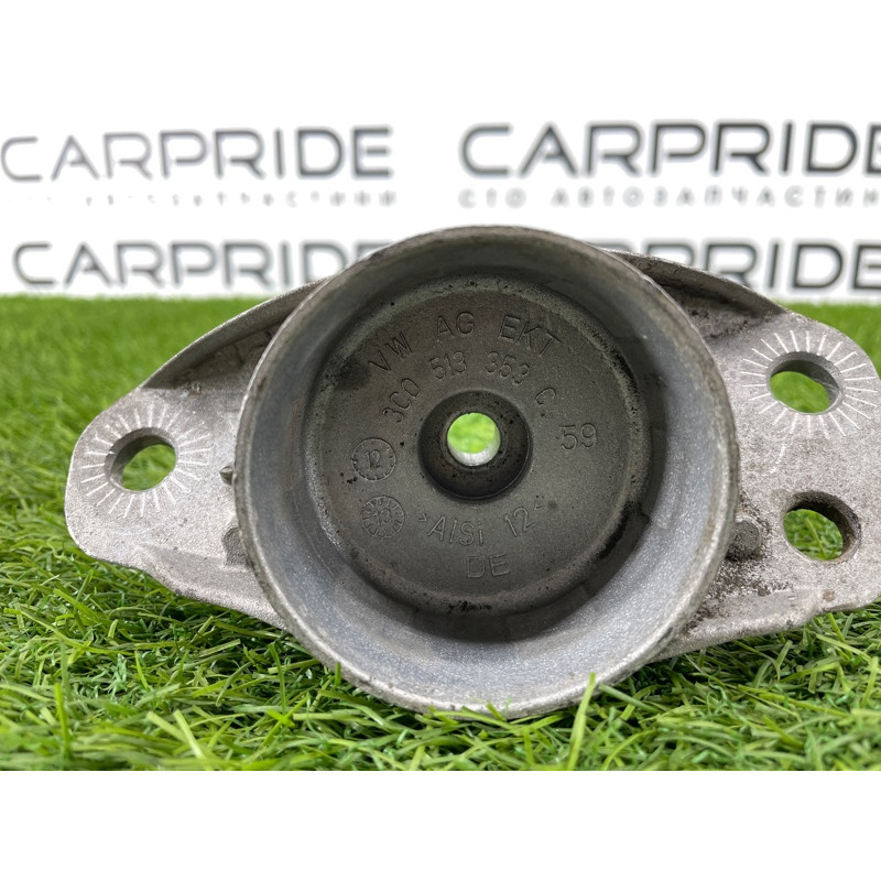 Опора стойки (подвеска) Volkswagen Passat B7 2014 1.8 3C0513353E