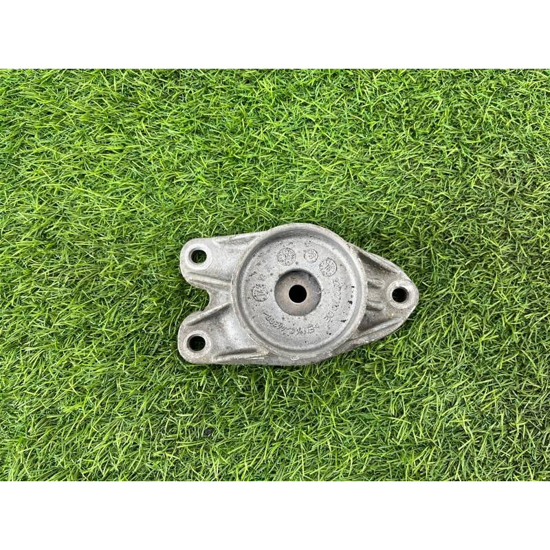 Опора стойки (подвеска) BMW 3-series F30 2013 N20B20 33506862725