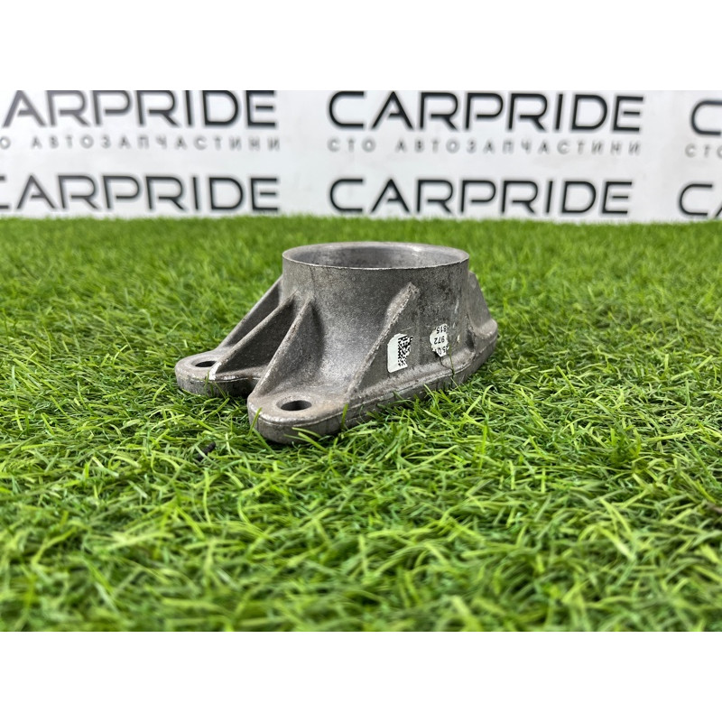 Опора стойки (подвеска) BMW 3-series F30 2013 N20B20 33506862725